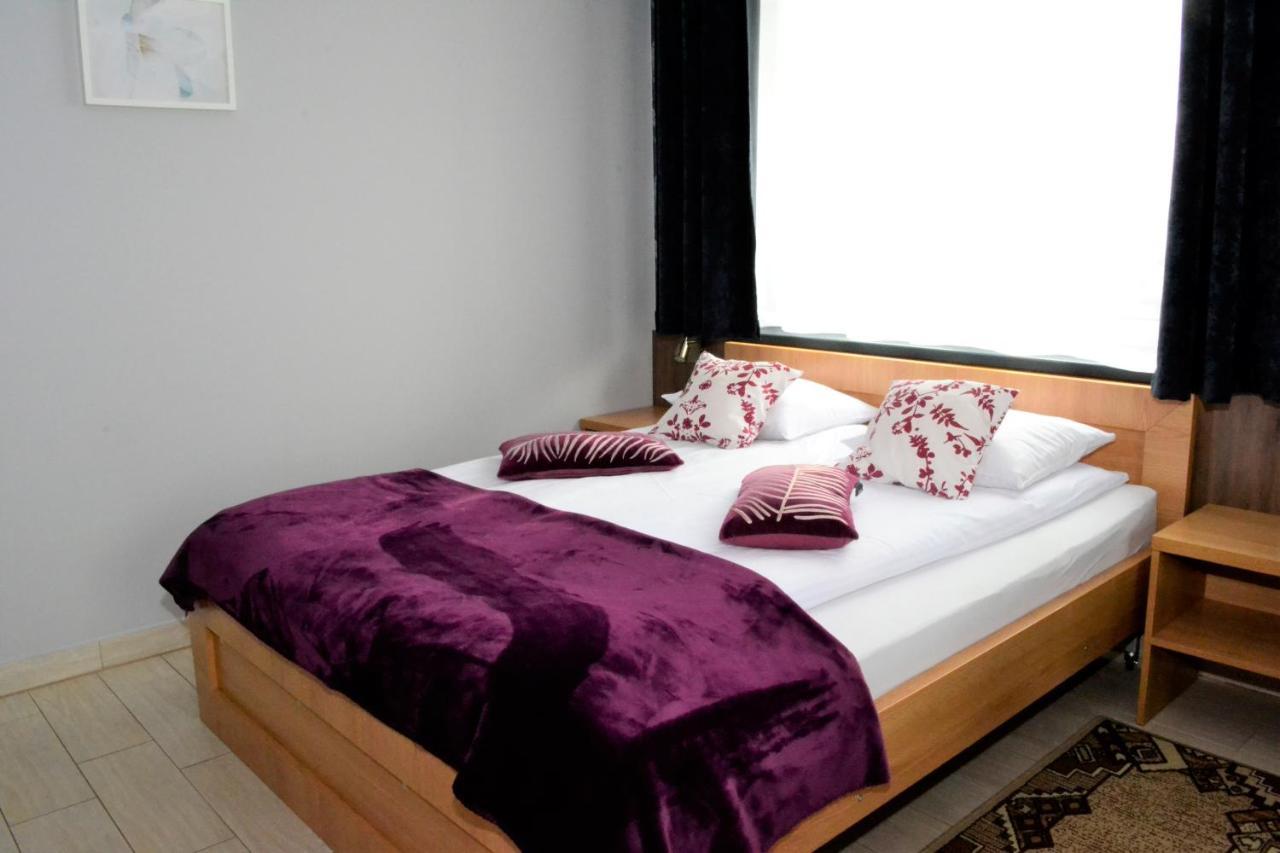 Comfort-24 Plus Slupca Luaran gambar