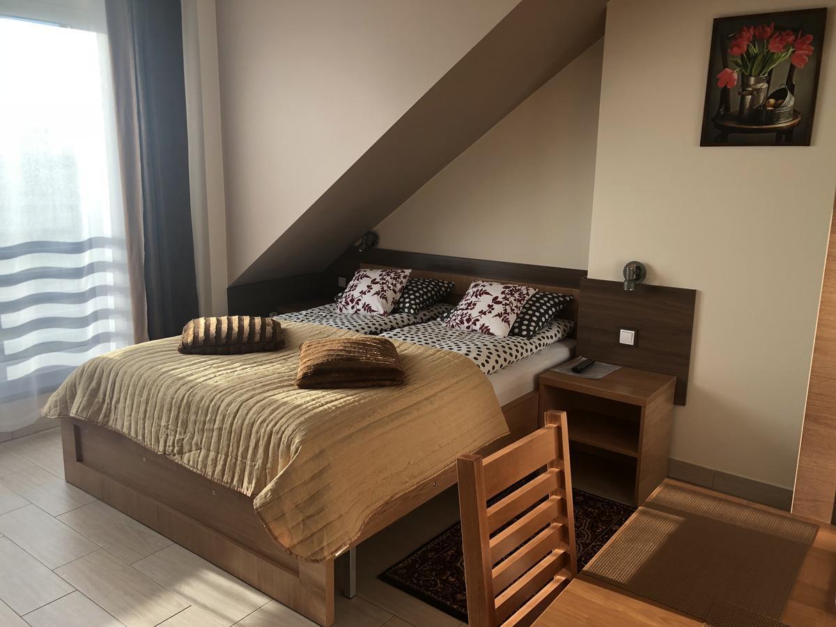 Comfort-24 Plus Slupca Luaran gambar