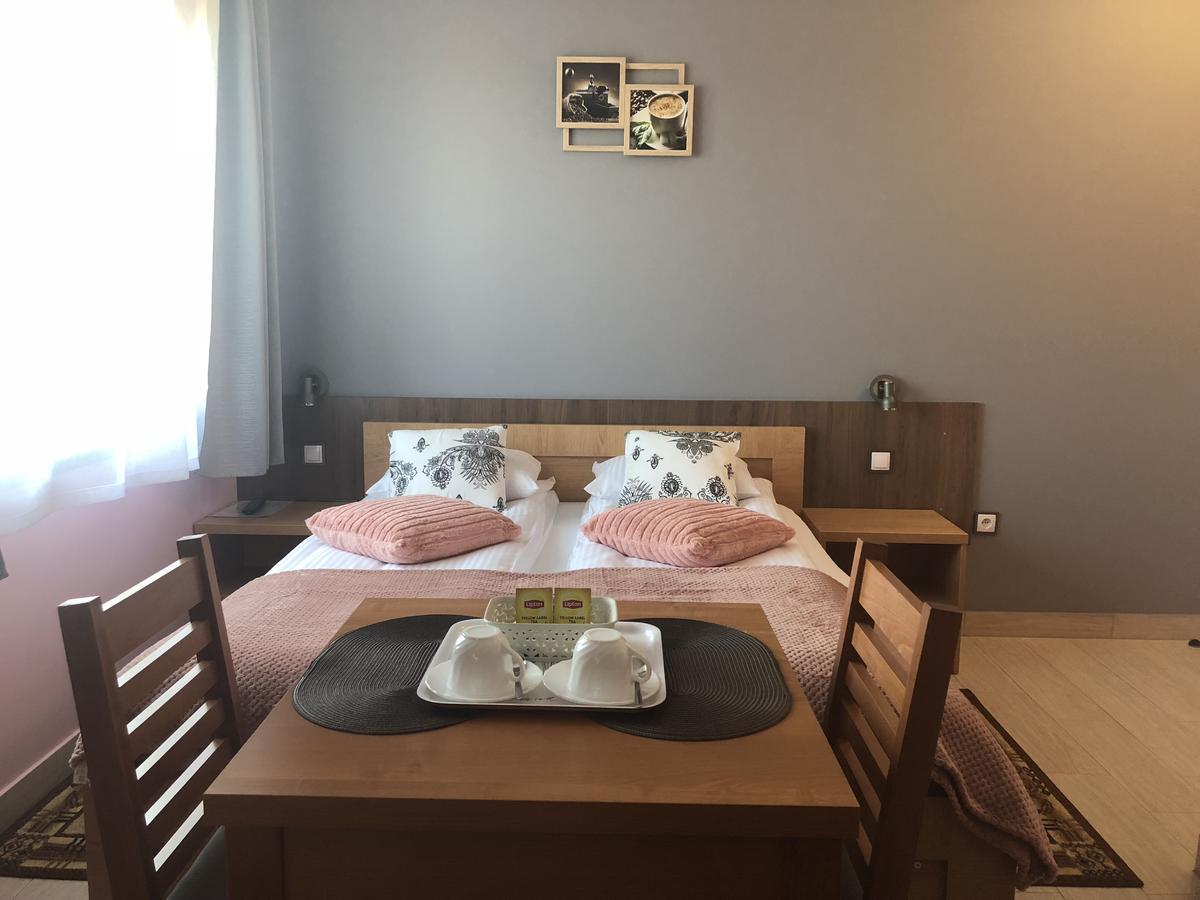 Comfort-24 Plus Slupca Luaran gambar